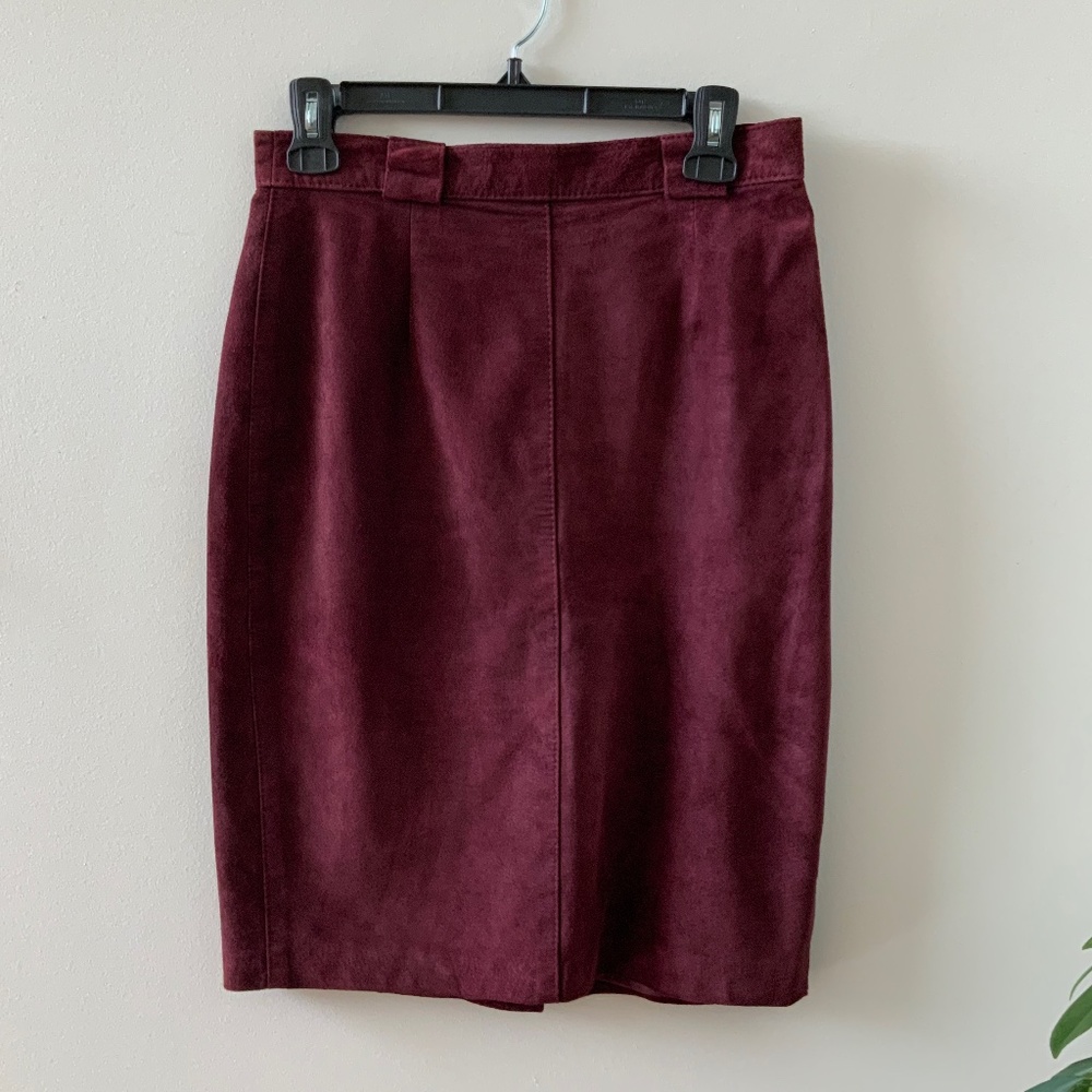 Superb Dark raspberry / burgundy Suede skirt